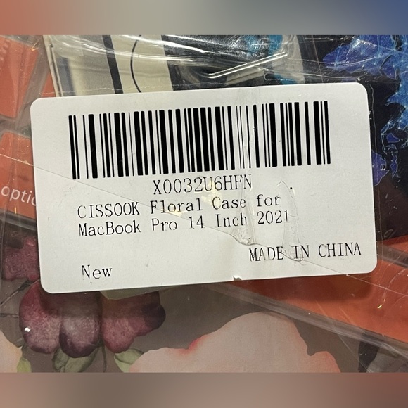 CISSOOK-Floral Case MacBook Pro 14” 2021 - Sheet Protector - Keyboard Cover - Picture 2 of 9